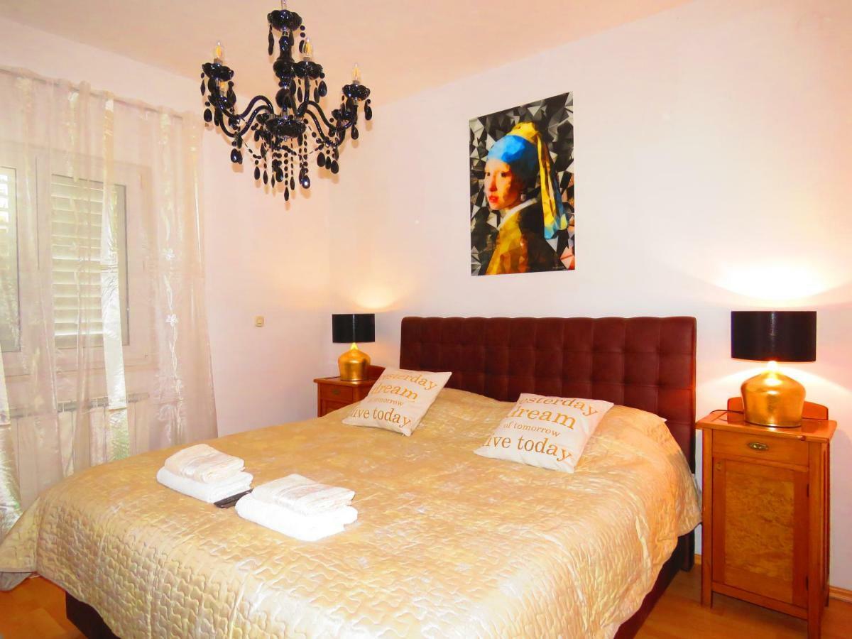 Apartment Smilje Šibenik Kültér fotó